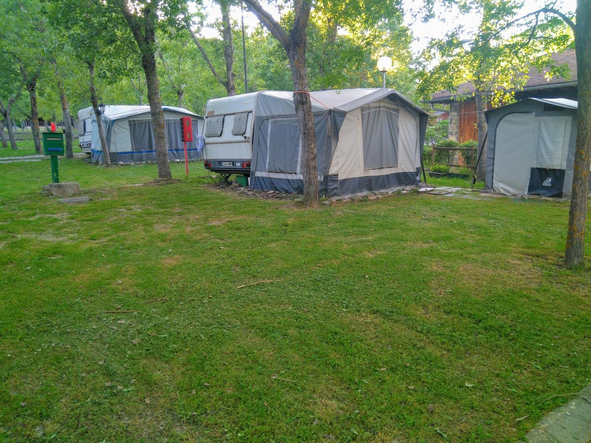Camping Valle De Hecho Eksteriør billede